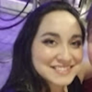 Meet your Posher, Roxanna